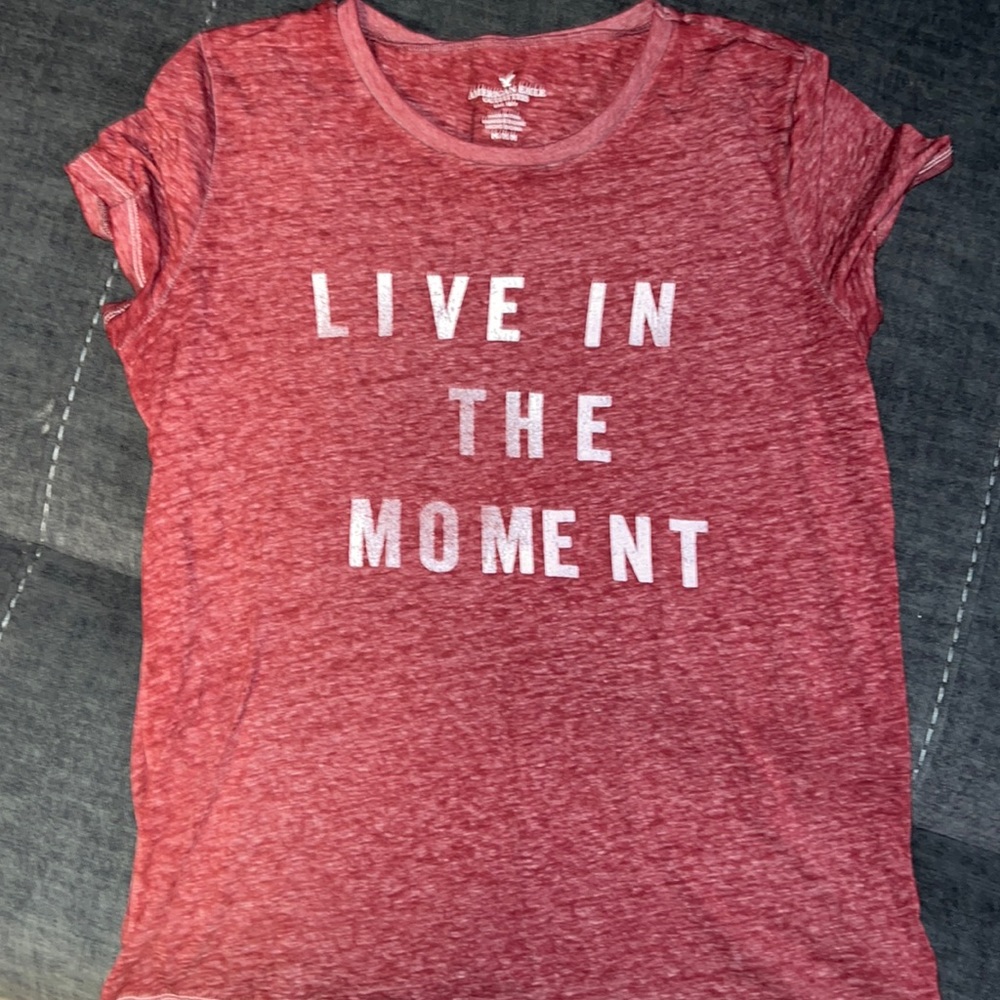 Like new American eagle tee shirt
